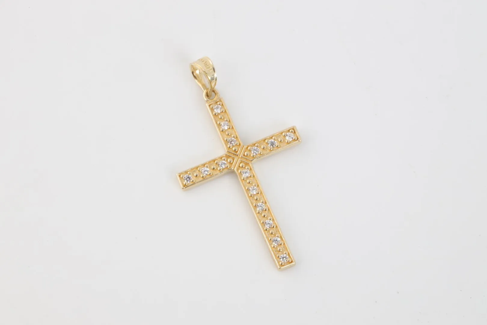 10k Yellow Gold 0.15tcw Diamond Cross Pendant (1.27g.)