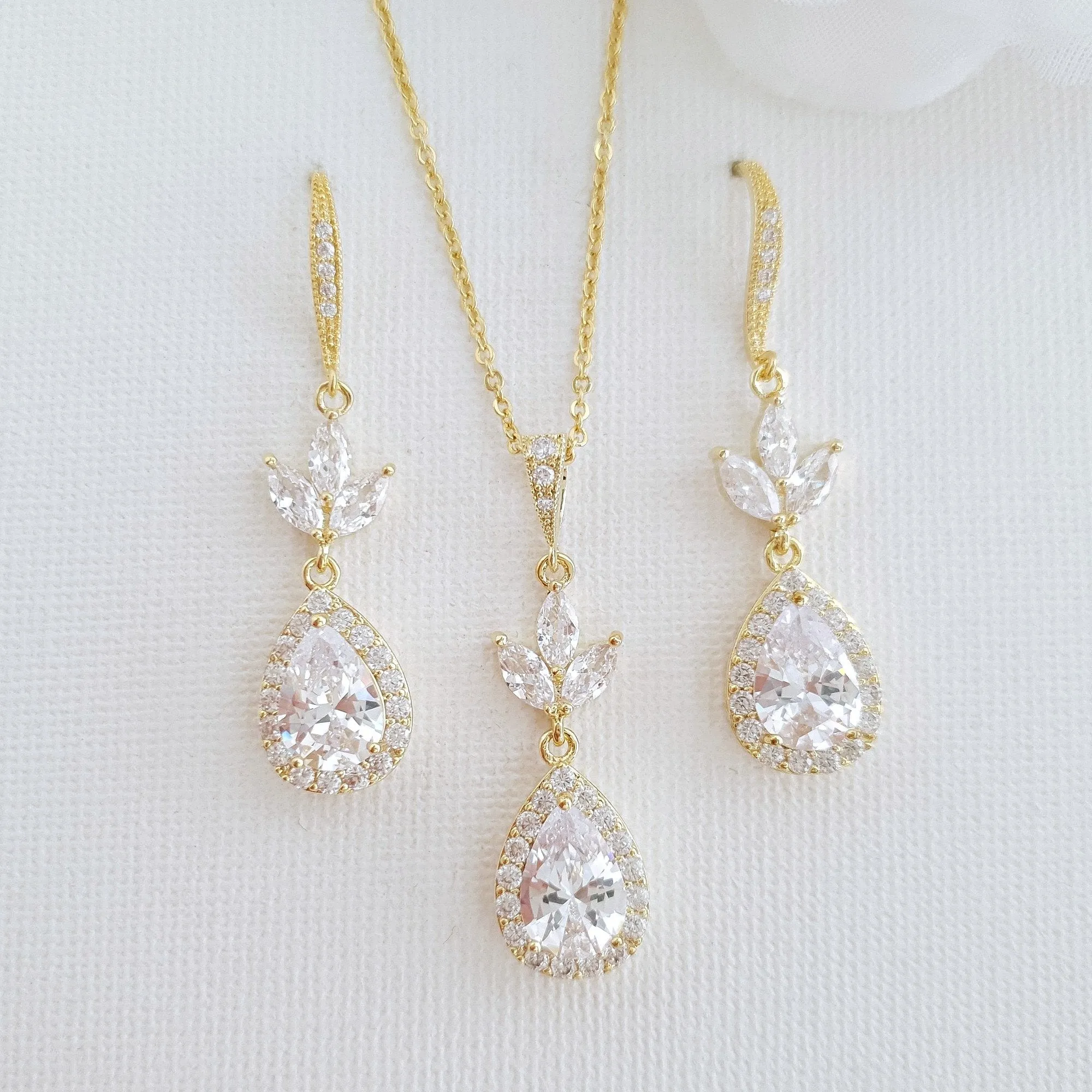 14K Yellow Gold Necklace and Earrings Set for Brides-Lotus