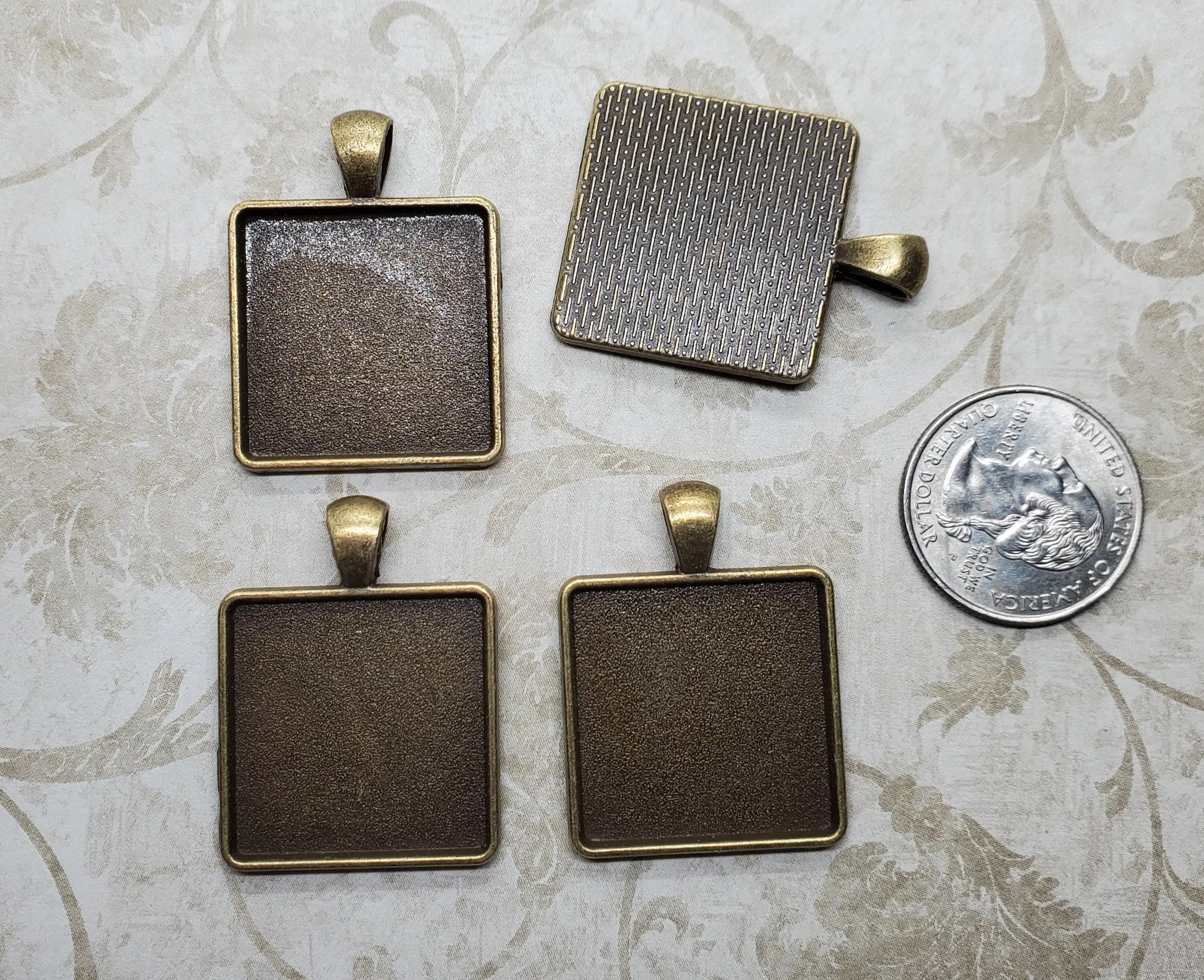 25mm Antique Bronze Square Settings (4) - L1158