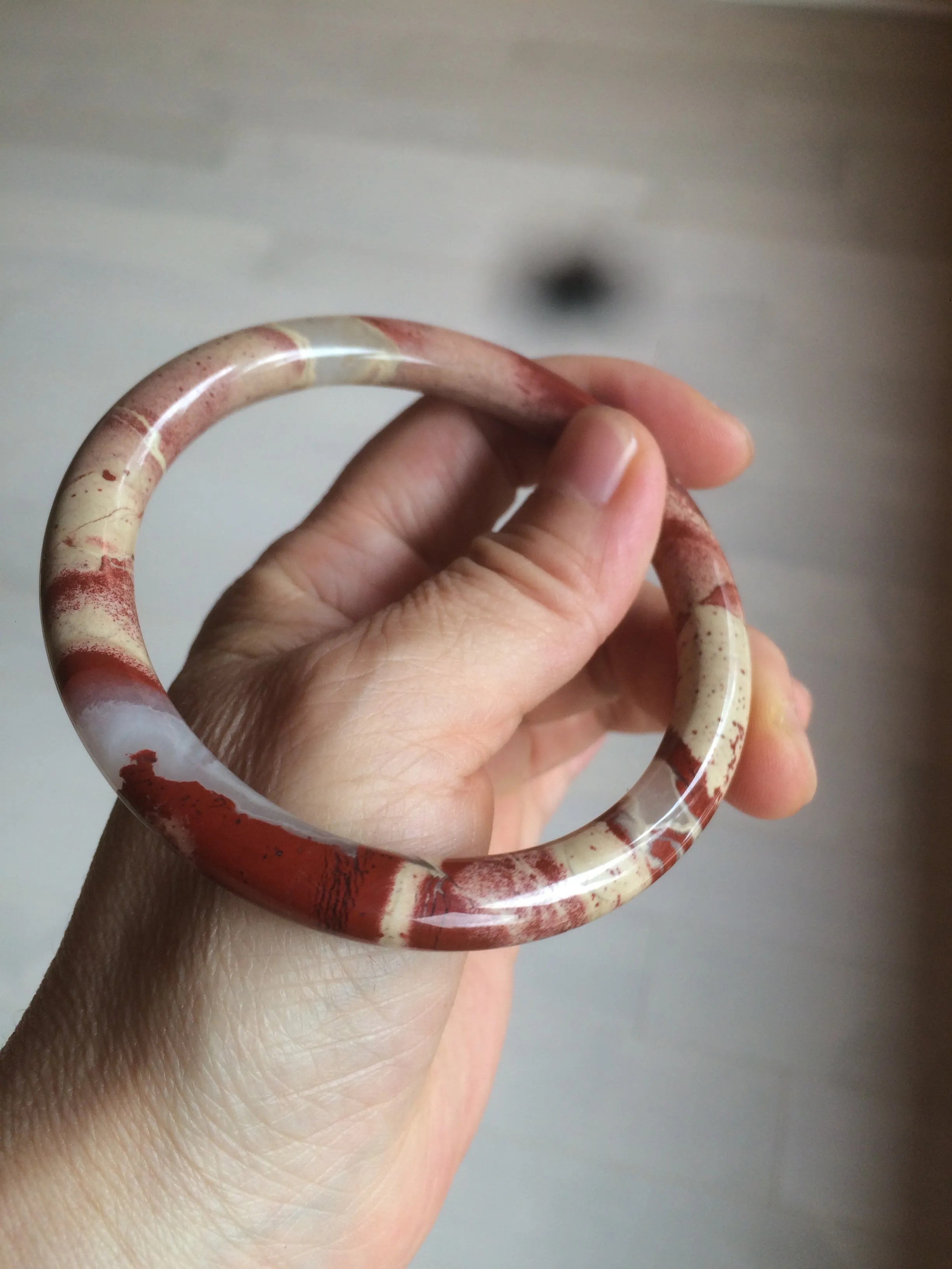 60.5mm 100% natural red/pink slim round cut red jasper stone bangle XY87