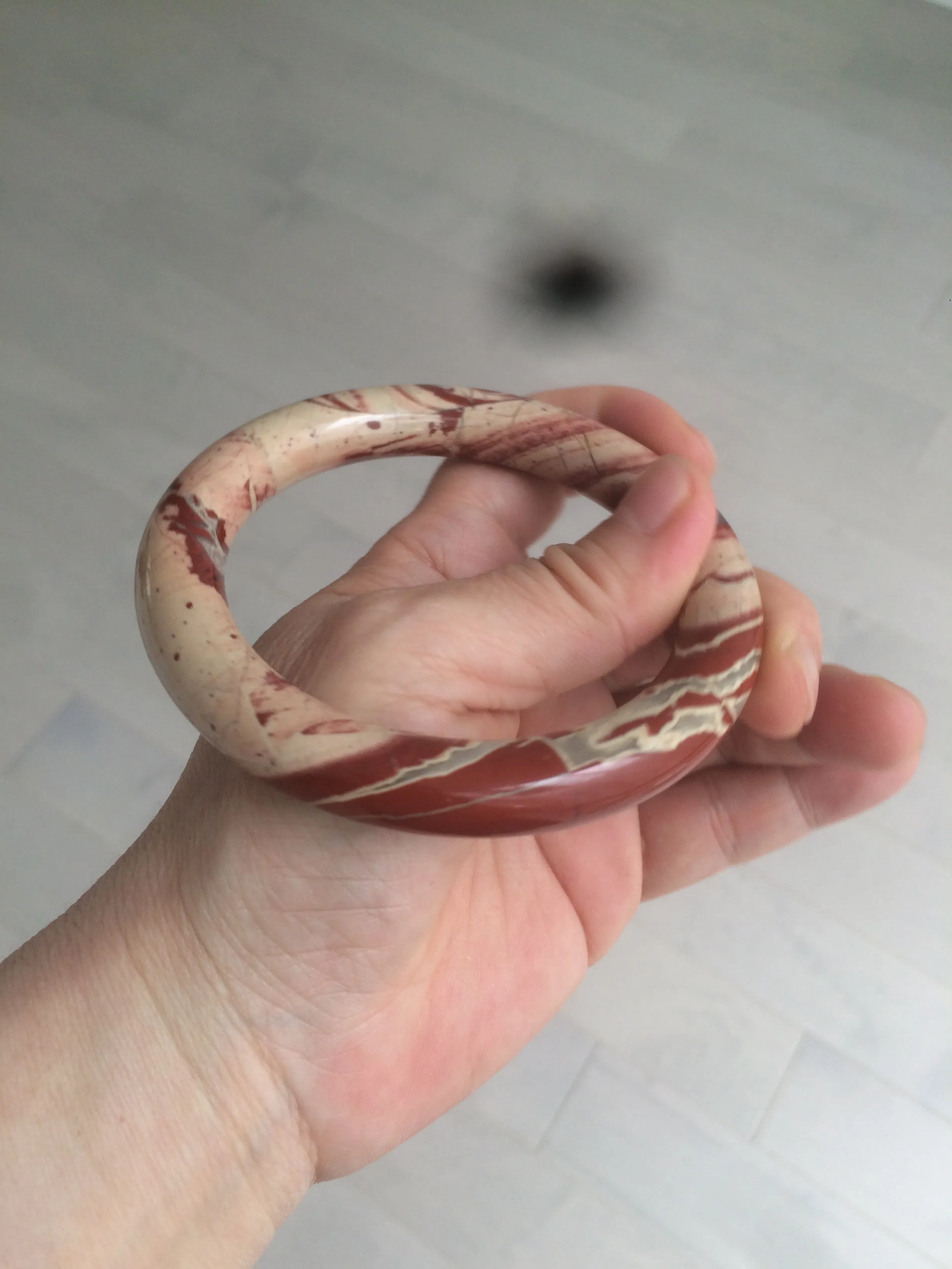 61mm 100% natural red/pink/ round cut red jasper stone bangle CB73