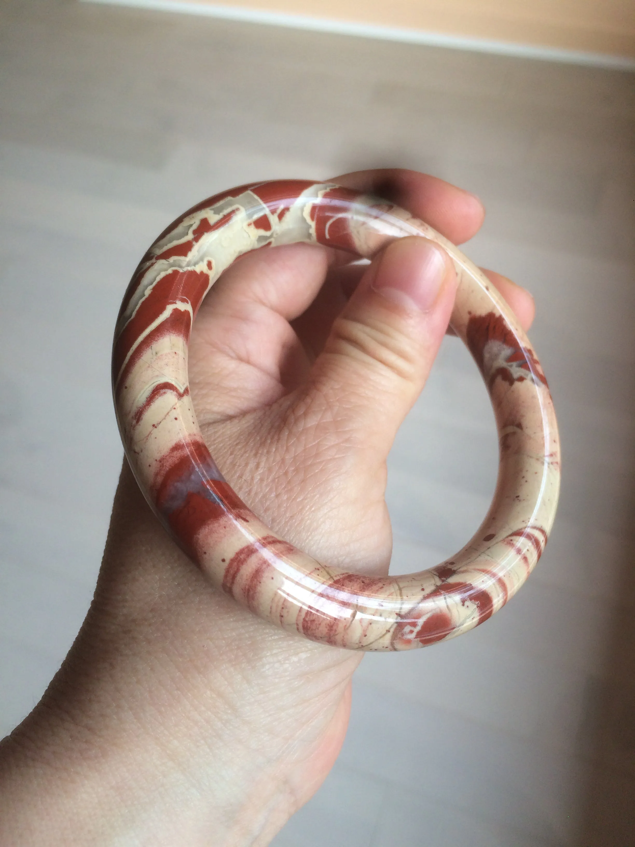 61mm 100% natural red/pink/ round cut red jasper stone bangle CB73