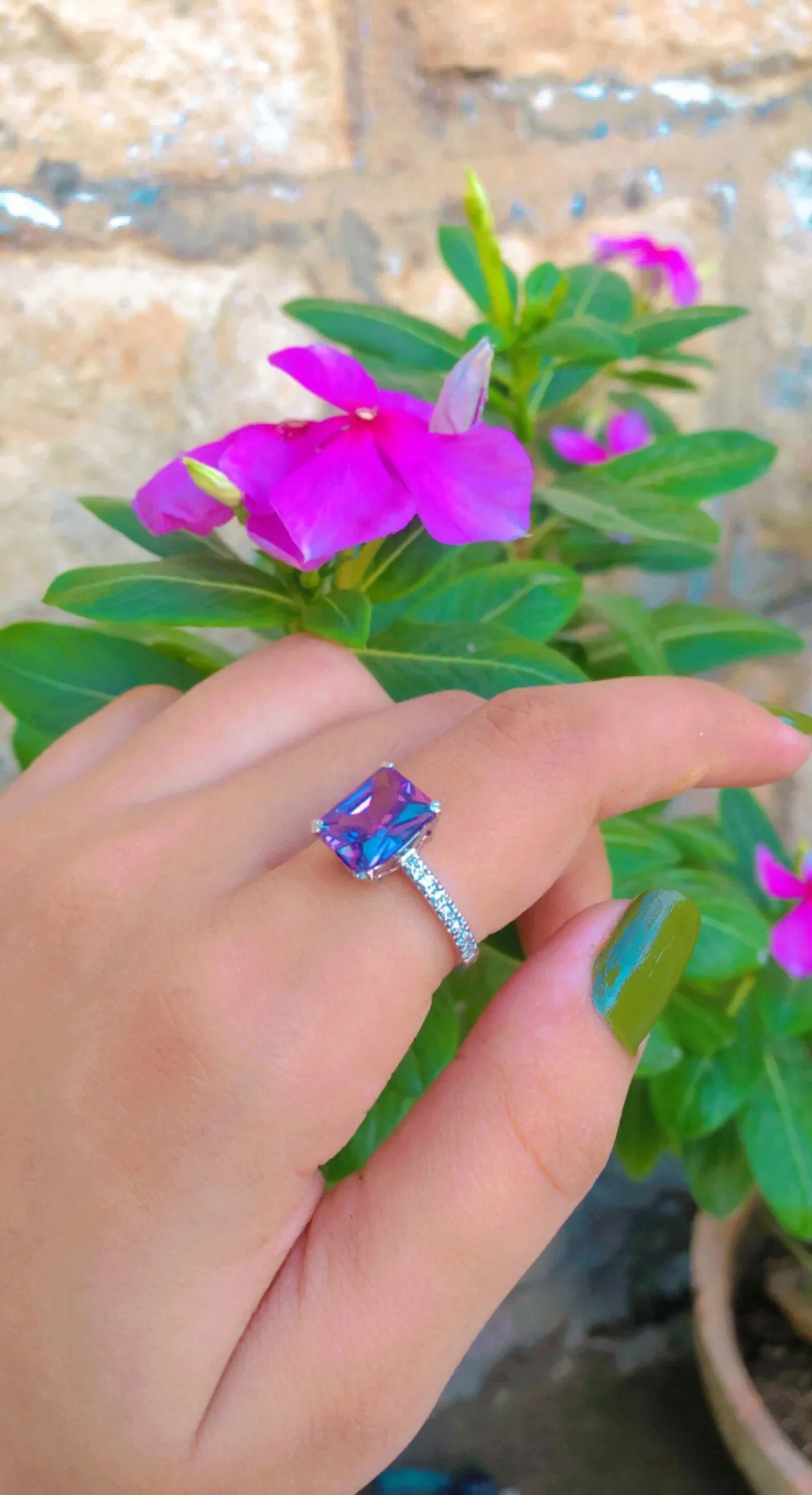 Amethyst Gem Cushion Cut Ring (925 Sterling Silver)