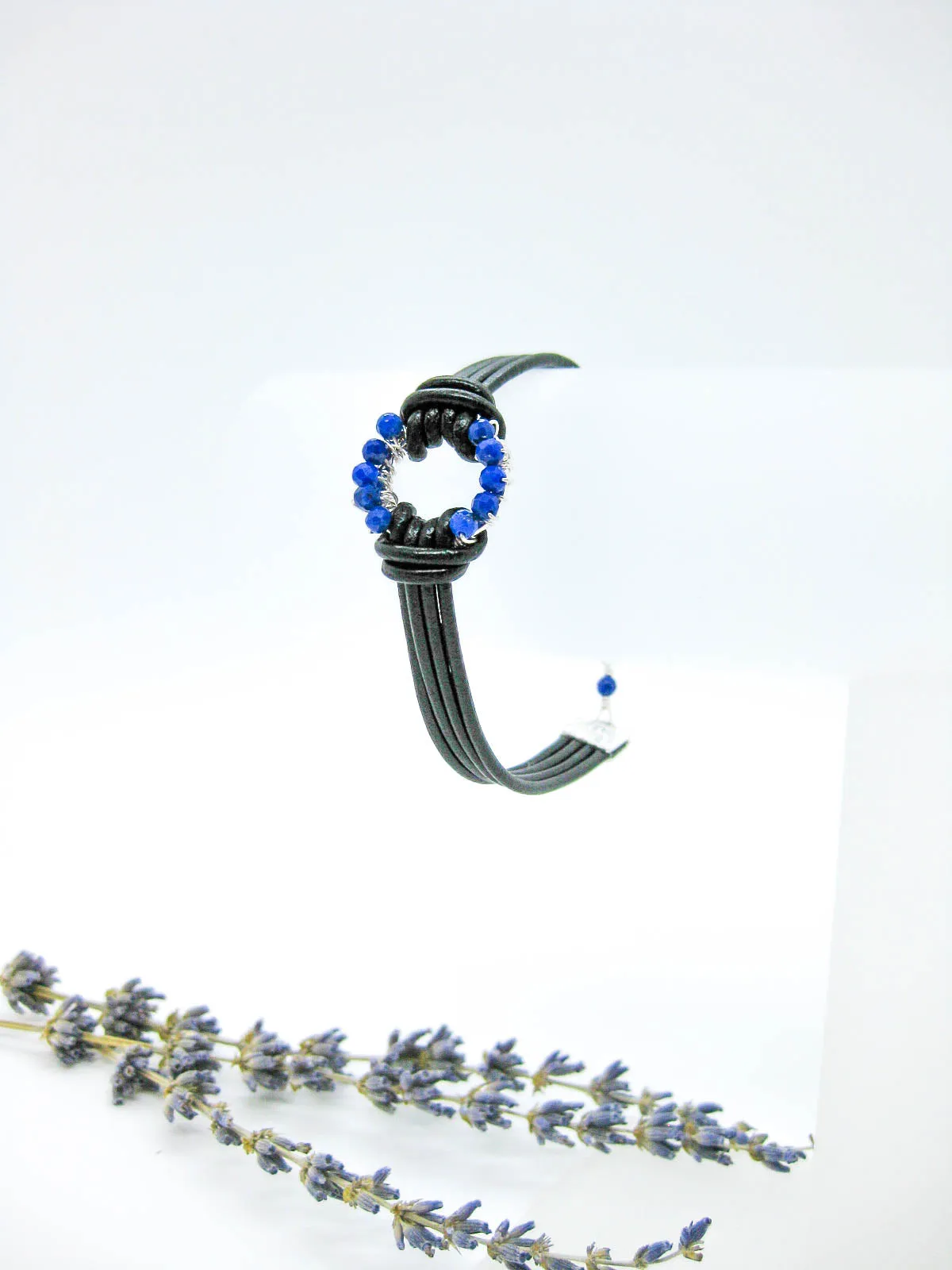 Circle: Lapis Leather Bracelet - b322