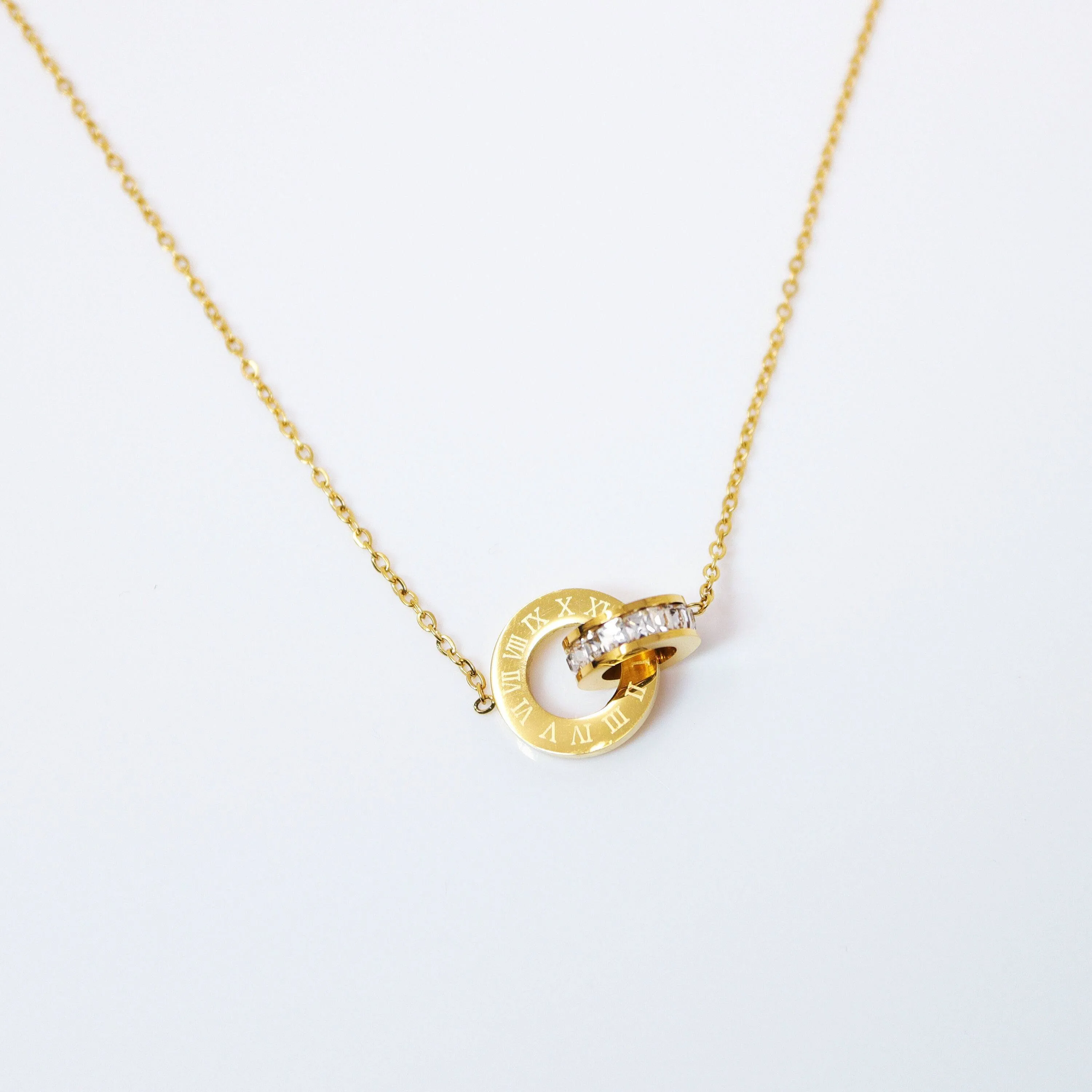 Eternity Roman Numerals Circle Necklace  Infinity Necklace  Minimalist  Linked Circles Necklace  Connected Circles  Interlocking Rings