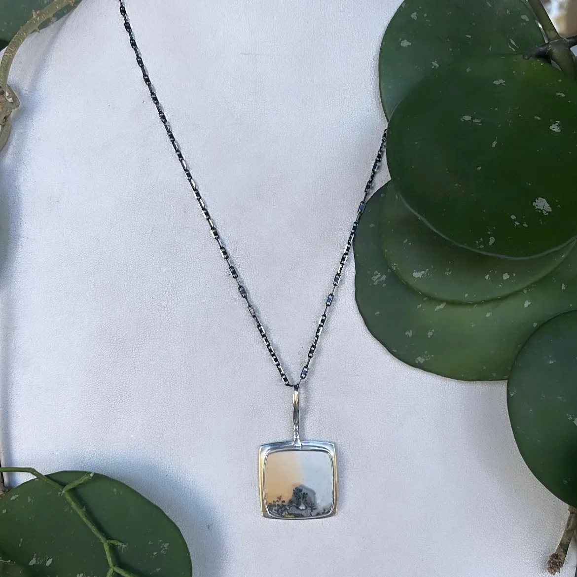 Hidden oasis necklace