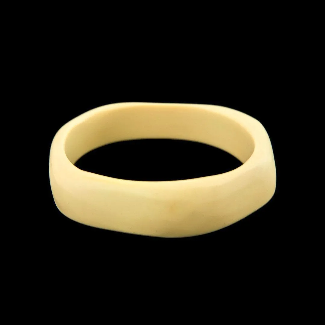 Klungklung Resin Bangle