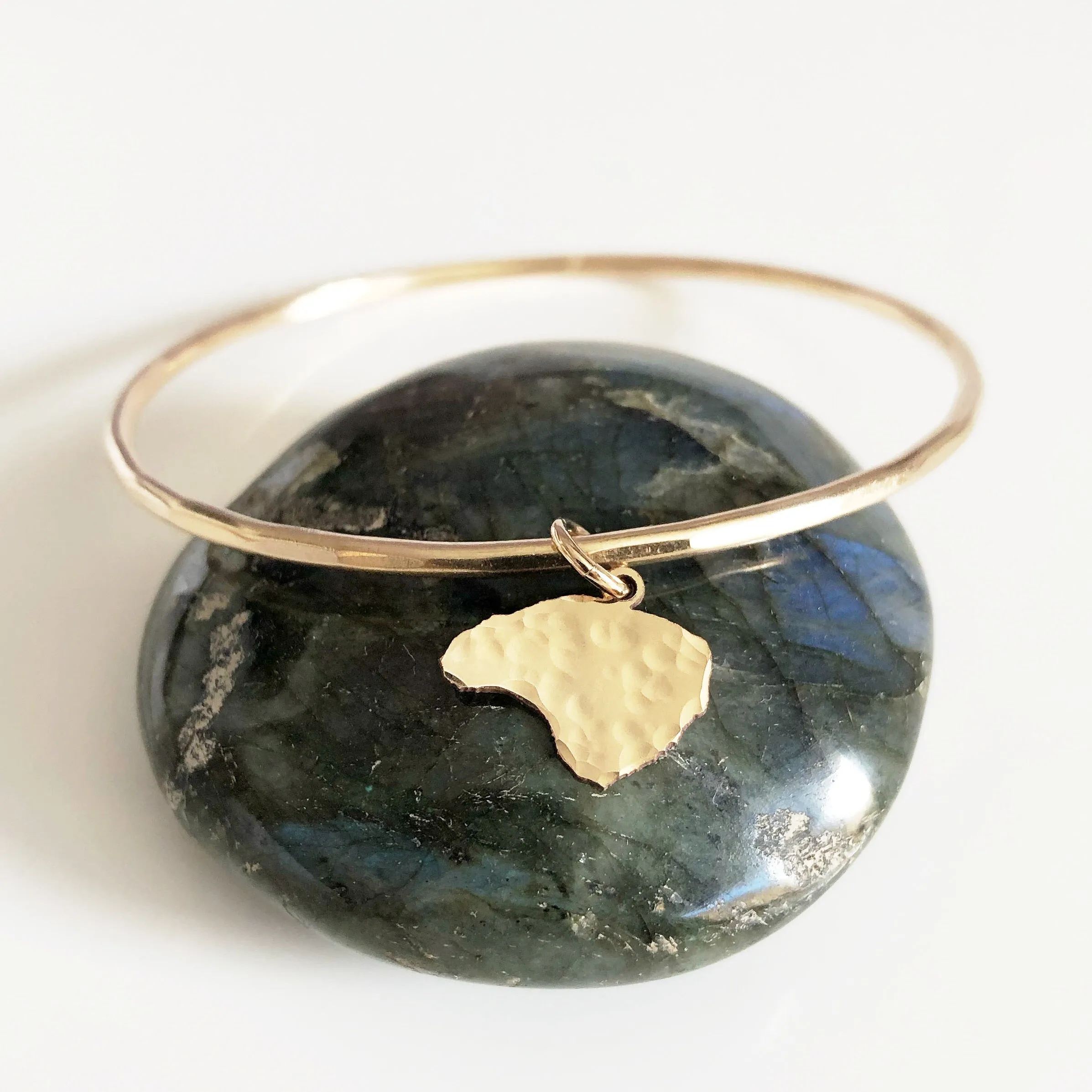 Lanai charm bangle (B425)