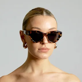 High-quality Lilly Sunglasses for Women - Stylish and Trendy Fashion Eyewear