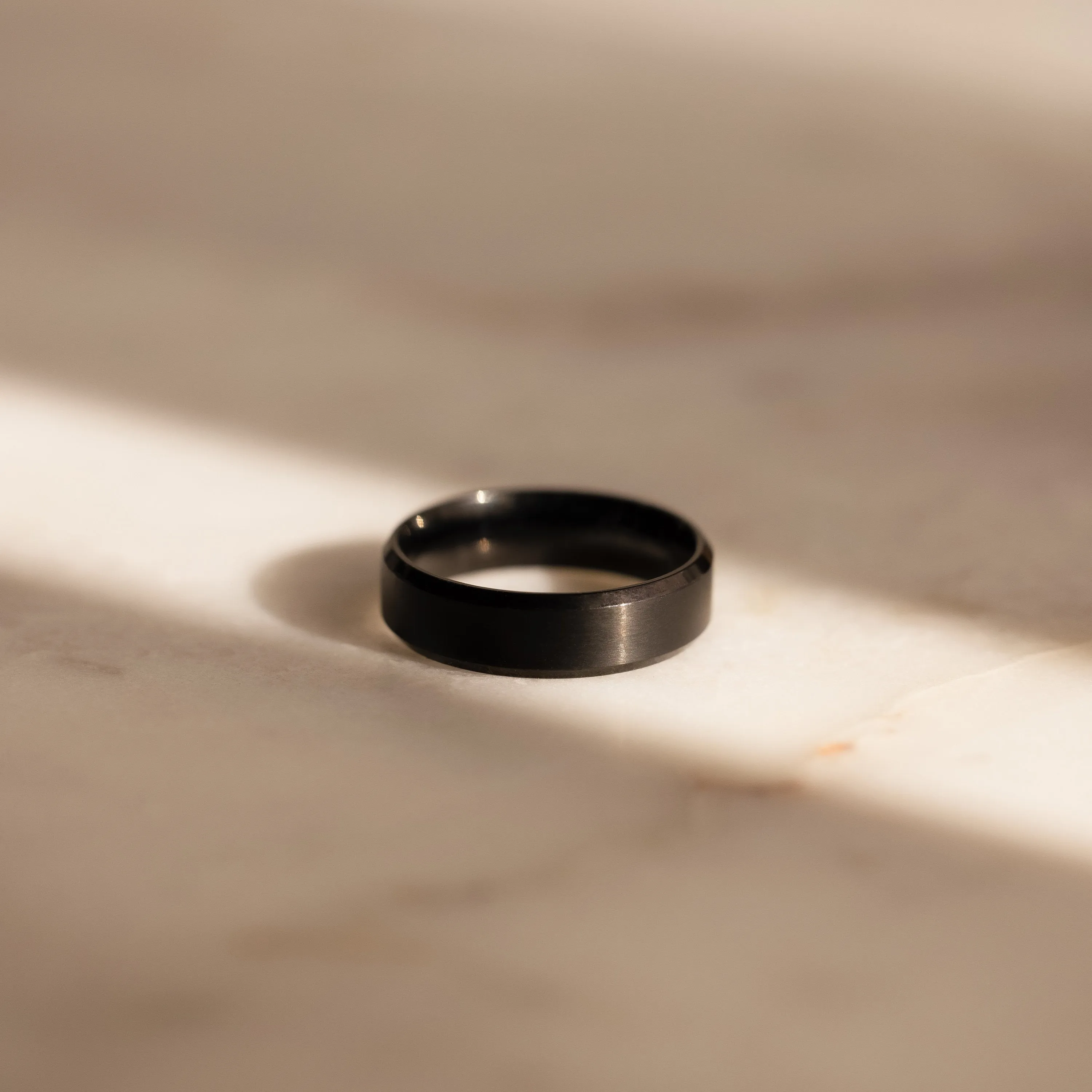 Men's Thick Black Ring