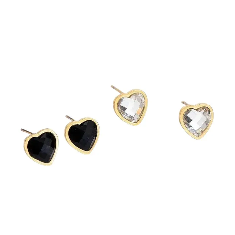 PAIGE HEART EARRINGS