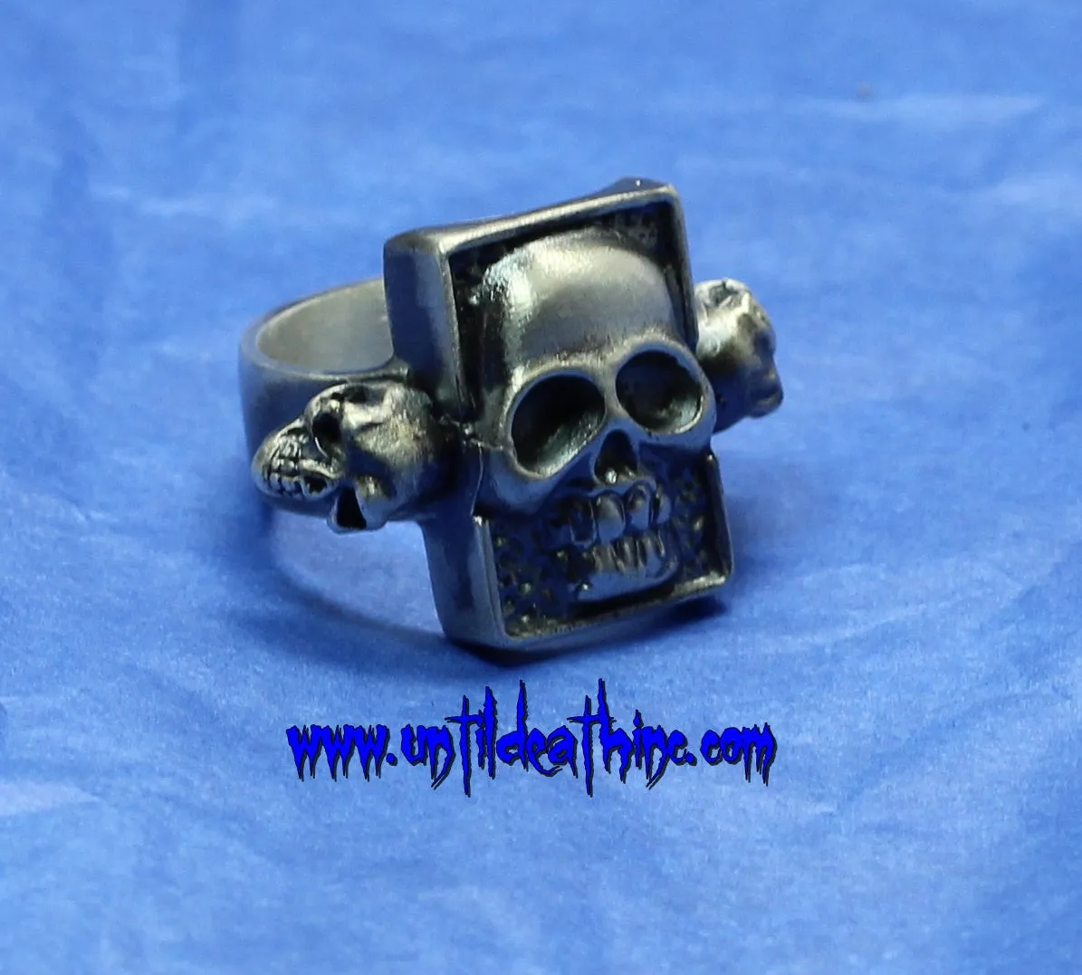 Pez Monster Skull Ring With skull accents 925 Sterling Silver Ring