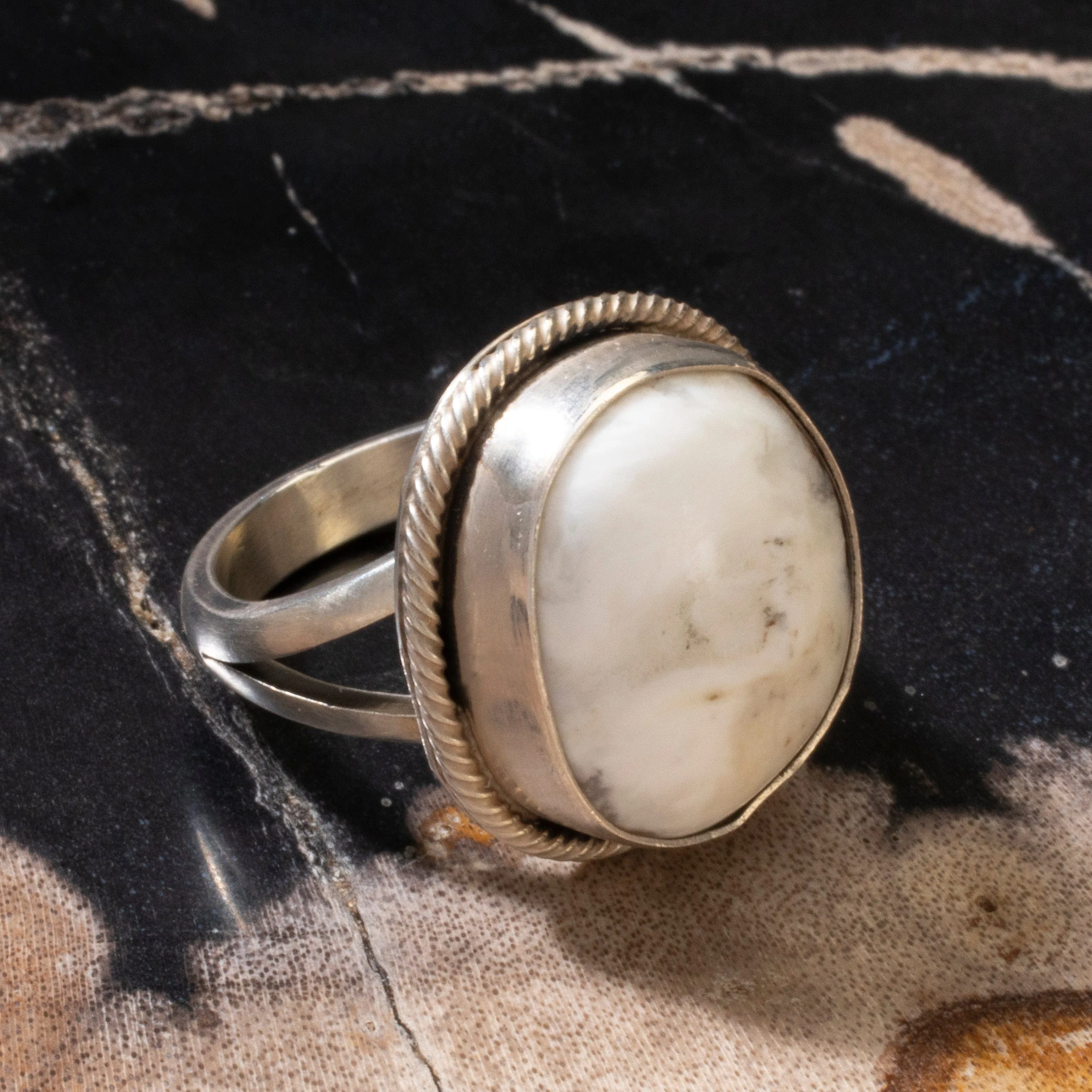 Scott Skeets White Buffalo Turquoise Round Navajo USA Native American Made 925 Sterling Silver Ring