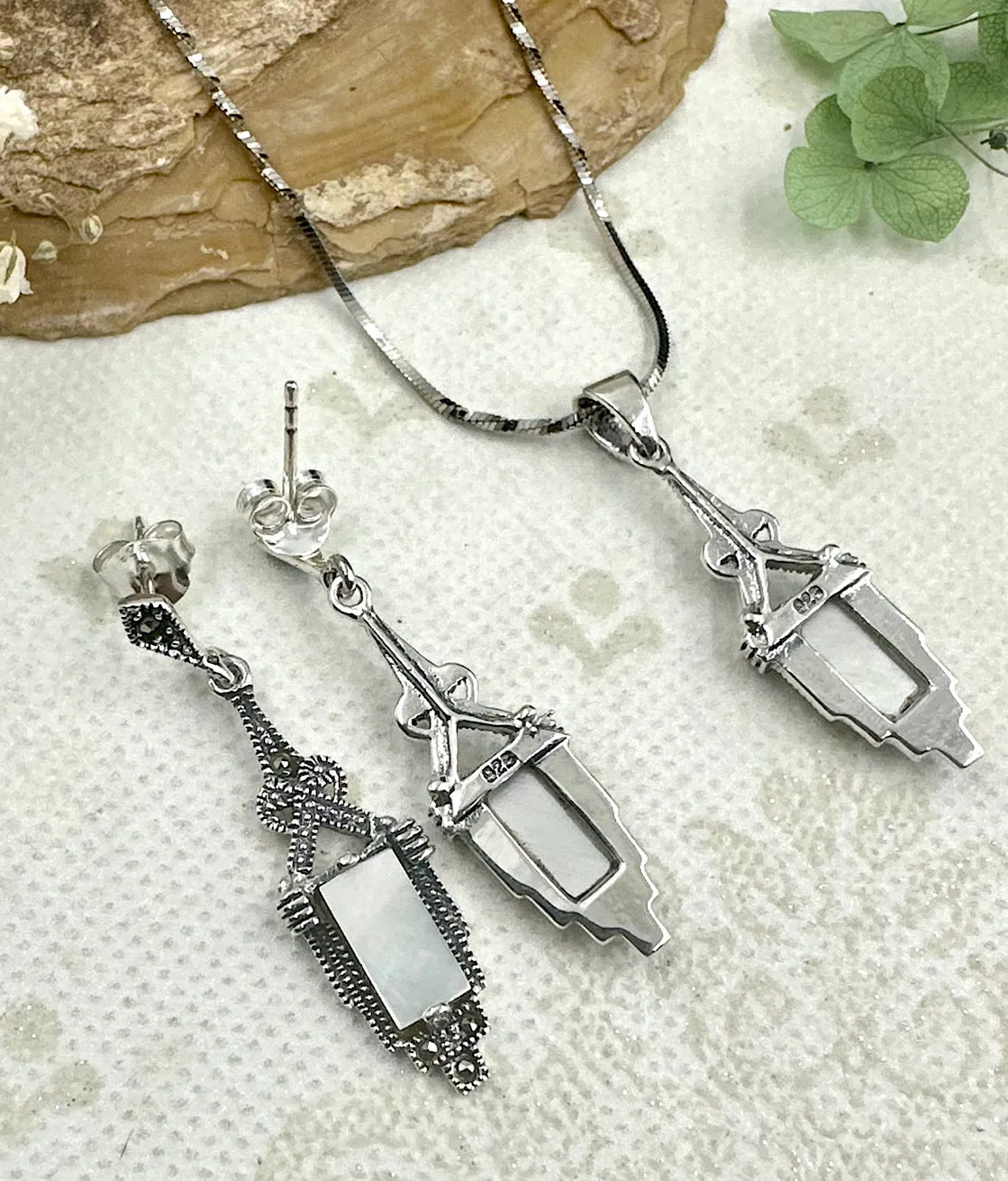 The Silver Marcasite Pendant Set (Mother of Pearl)